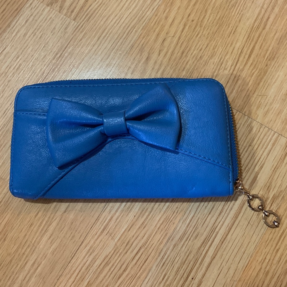 Cute blue wallet with bow